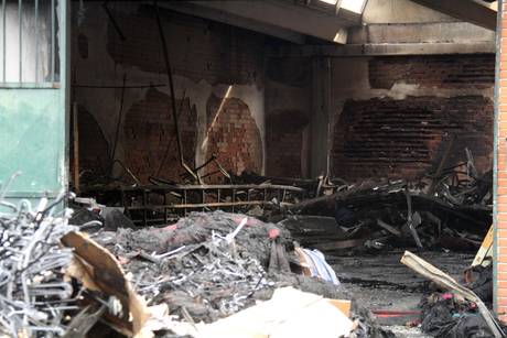 Incendio fabbrica: inchiesta, omicidio e disastro colposo