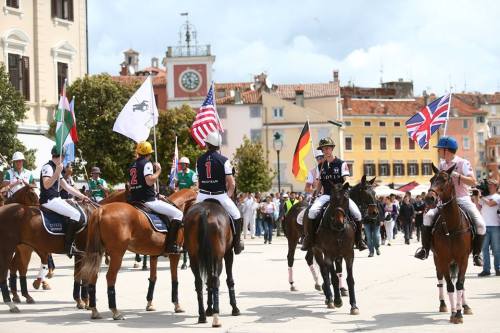 13227157_1596220267374429_1333574160580522229_n[1]