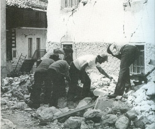 Risultati immagini per 6 maggio 1976