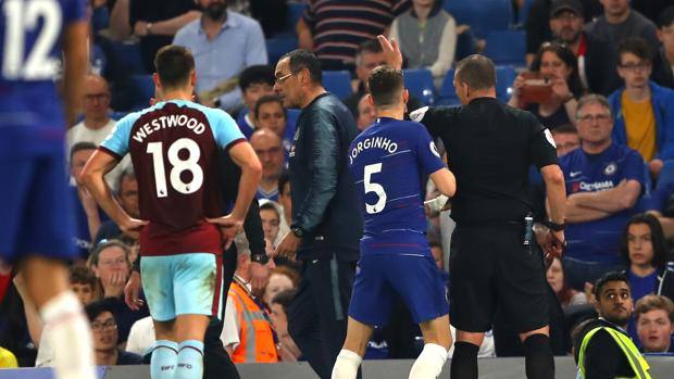 Insulti a Sarri “italiano di&nbsp;m…”