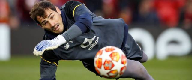 Casillas, infarto durante l’allenamento: ricoverato, è fuori&nbsp;pericolo