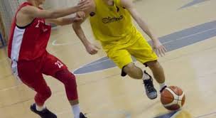 Vergogna a Milano, genitori al cestista 13enne: “Negro di&nbsp;m…”