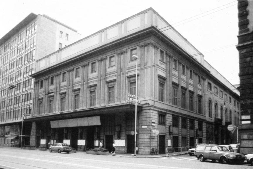 Milano, conto alla rovescia per il nuovo Lirico: la città riscopre la facciata&nbsp;restaurata