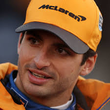 Ferrari, è ufficiale la firma di Carlos&nbsp;Sainz.