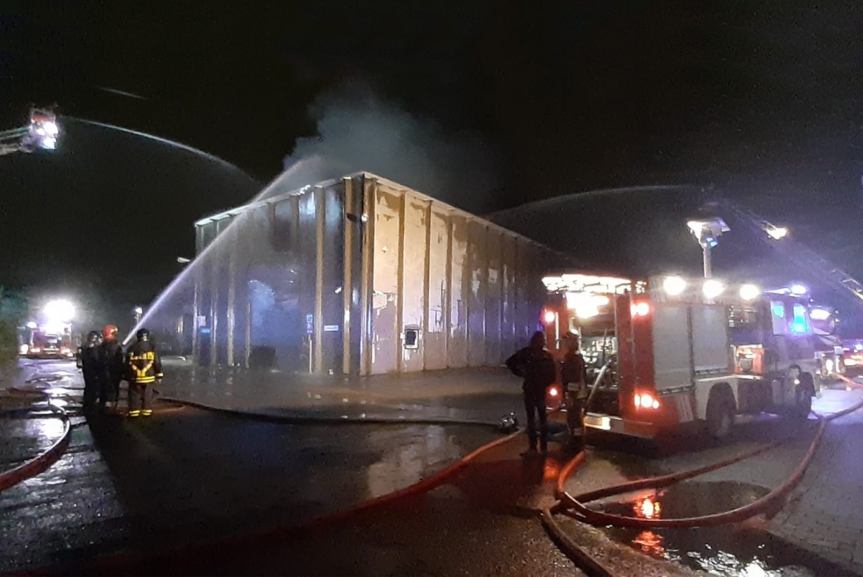 Settimo Milanese. Incendio in capannone di via Flaming a&nbsp;Seguro