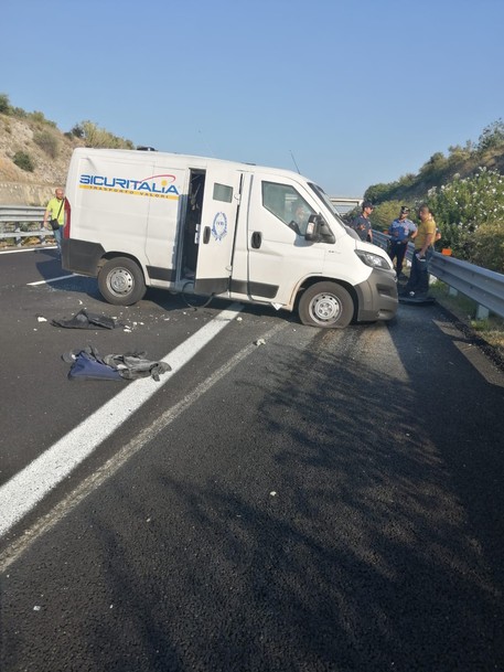 Assalto a blindato, A14 foggiana&nbsp;bloccata