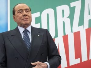 Sivlio Berlusconi dimesso dall’ospedale di&nbsp;Monaco