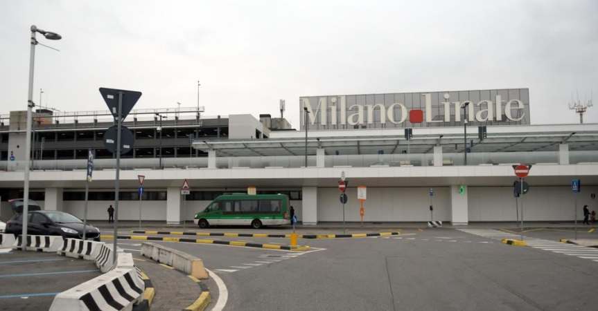 Tamponi e partenze, caos a&nbsp;Linate