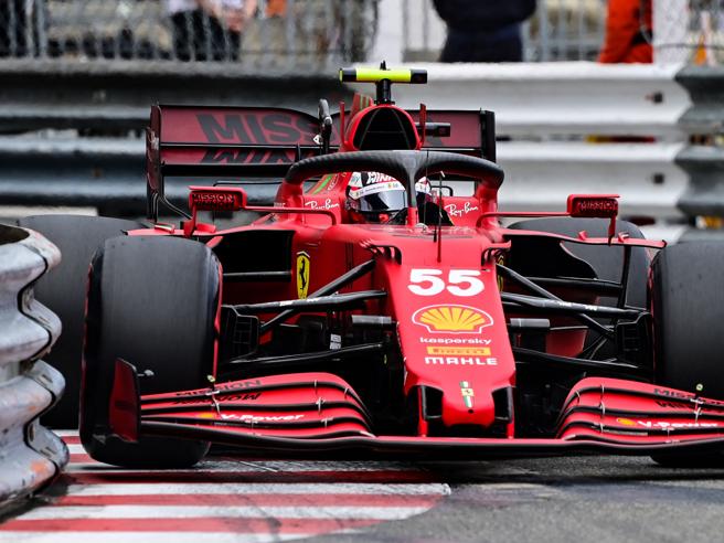 F1, Hamilton resta il re di Silverstone, secondo&nbsp;Leclerc….