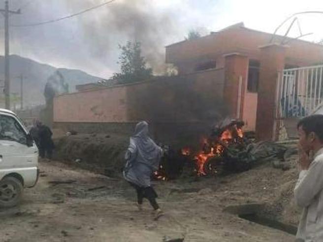 Afghanistan, bomba alla scuola femminile: almeno 40&nbsp;morti